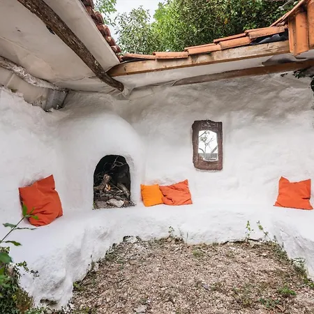 Rustic Art House Krk Villa *